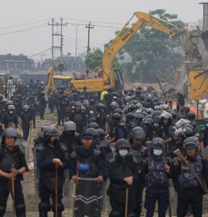 मनोहराको सुकुम्बासी बस्ती भत्काइयो