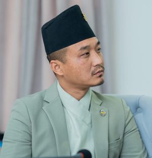 गृहमन्त्रीबाट सुधन गुरुङको राजीनामा