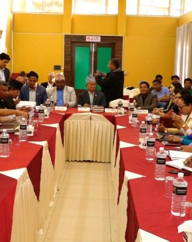 आईतवार विद्यालय बन्द गर्ने निर्णयले स्थानीय तहको अधिकार कुण्ठित गर्‍योः मेयर्स फोरम