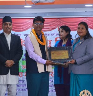 सुर्योदय डेरीका संचालक मनोजकुमार यादव सम्मानित