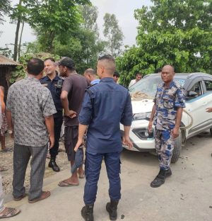 सरुवा भएर हाजिर हुन हिँडेका वरिष्ठ सईको सवारी दुर्घटनामा  मृत्यु, पत्नी घाइते