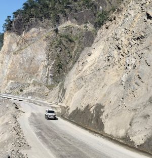 नारायणगढ मुग्लिन काठमाडौँ सडकखण्ड आइतबार राति १० बजेदेखि बन्द