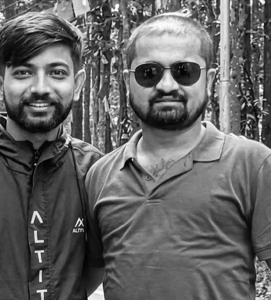 इटहरीमा डिभाइडरमा मोटरसाइकल ठोक्किंदा ईनरुवाका दुई युवाको मृत्यु