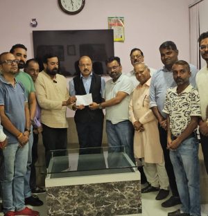 भोटेकोशी बाढीपीडितकालागि मारवाडी युवा मञ्चद्वारा एकलाख ११ हजार बढी रकम सहयोग