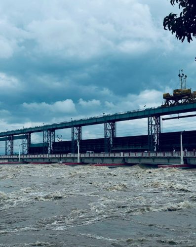सप्तकोशीमा दुई लाख क्युसेक नाघ्यो पानीको बहाव, कोशी ब्यारेजका २४ ढोका खोलिए