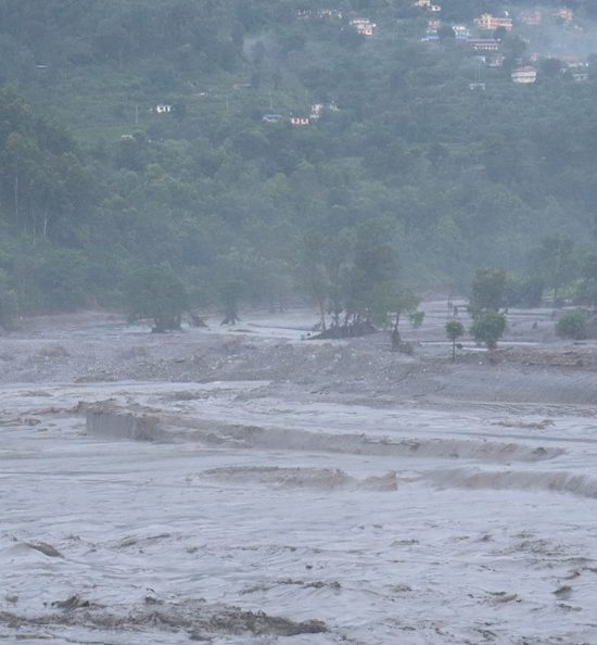 भोटेकोसी र त्रिशूलीलगायत नदीमा आज ठुलो बाढी आउने सम्भावना, ५० जिल्ला जोखिममा