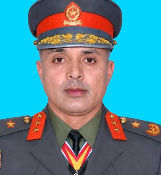 सशस्त्रका एआईजी बंशीराज दाहाल निलम्बित, चोलेन्द्रशमशेर पक्राउको सूचना चुहावट गरेको आरोप