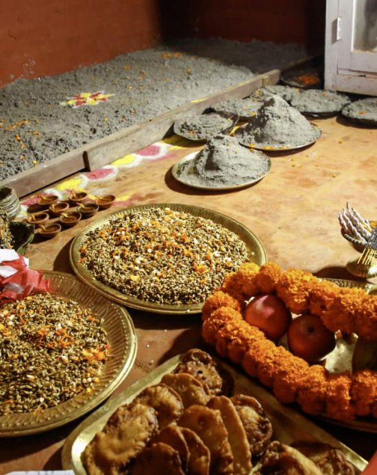 नेपालीको महान् पर्व बडादशैं सुरु, आज घरघरमा घटस्थापना गरिँदै